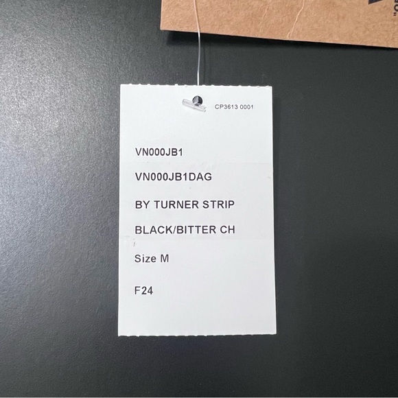 ***NWT*** Vans Black & Red Striped Pocket T-Shirt - Picture 7 of 7